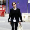 Emma Watson à Londres en séance shopping le 2 décembre 2013