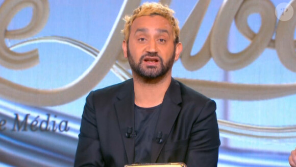 Cyril Hanouna, sur le plateau de l'émission Le Tube sur Canal+, le samedi 23 novembre 2013.