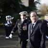 Le président Francois Hollande en visite sur la base aérienne de Creil le 8 janvier 2014