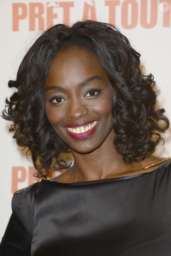 Aïssa Maïga lors de la première du Prêt à tout à Paris le 13 janvier 2014.