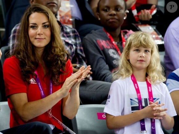 Lady Louise Windsor avec Kate Middleton et la comtesse Sophie de Wessex le 30 août 2012 lors des Jeux paralympiques de Londres