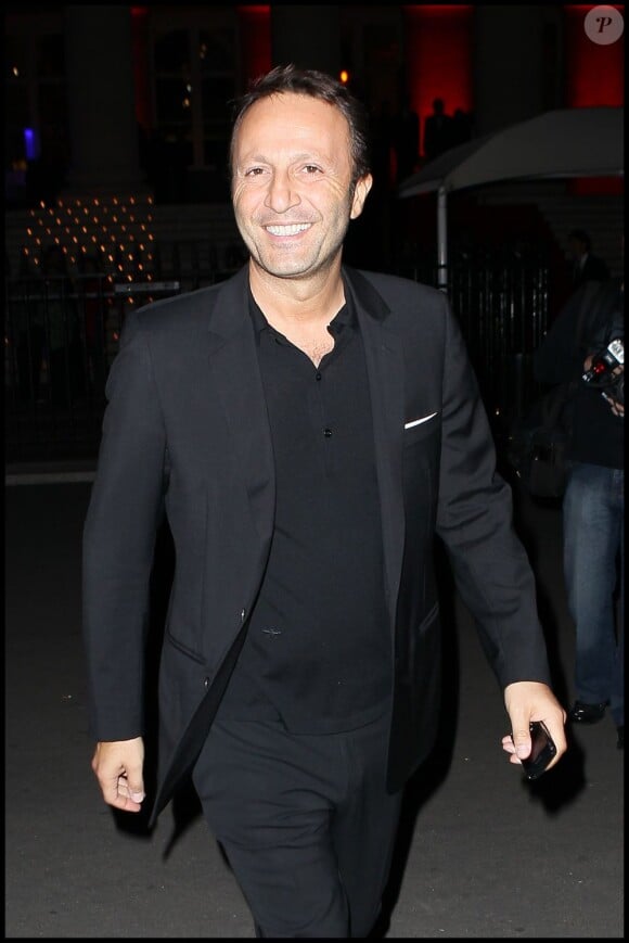 Arthur arrive au cocktail de rentrée de TF1, au Palais Brongniart à Paris, le 13 septembre 2010.