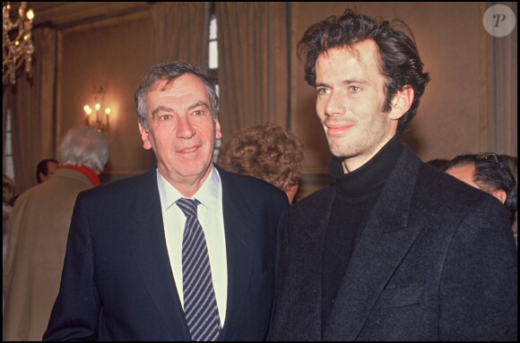 Roger Vadim et son fils Christian lors du mariage du réalisateur avec Marie-Christine Barrault le 21 décembre 1990