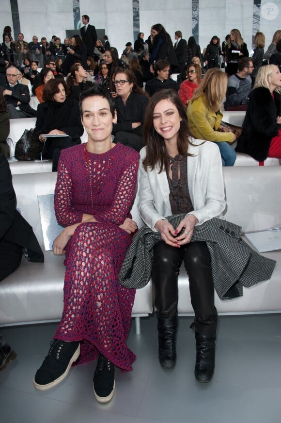Clotilde Hesme et Anna Mouglalis assistent au défilé Chanel haute couture printemps-été 2014 au Grand Palais. Paris, le 21 janvier 2014.