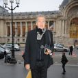 Mario Testino arrive au Grand Palais pour assister au défilé Chanel haute couture printemps-été 2014. Paris, le 21 janvier 2014.