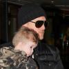 Michael Bublé avec sa femme Luisana Lopilato et leur fils à Amsterdam, le 19 janvier 2013.