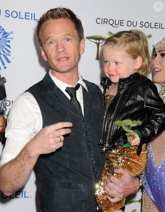 Neil Patrick Harris et sa fille lors de la première du spectacle Totem du Cirque du Soleil à Santa Monica, le 21 janvier 2014.