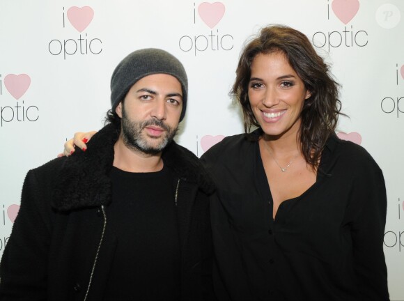 John Mamann et Laurie Cholewa lors de l'inauguration de la boutique "I Love Optic" à Paris le 14 janvier 2014