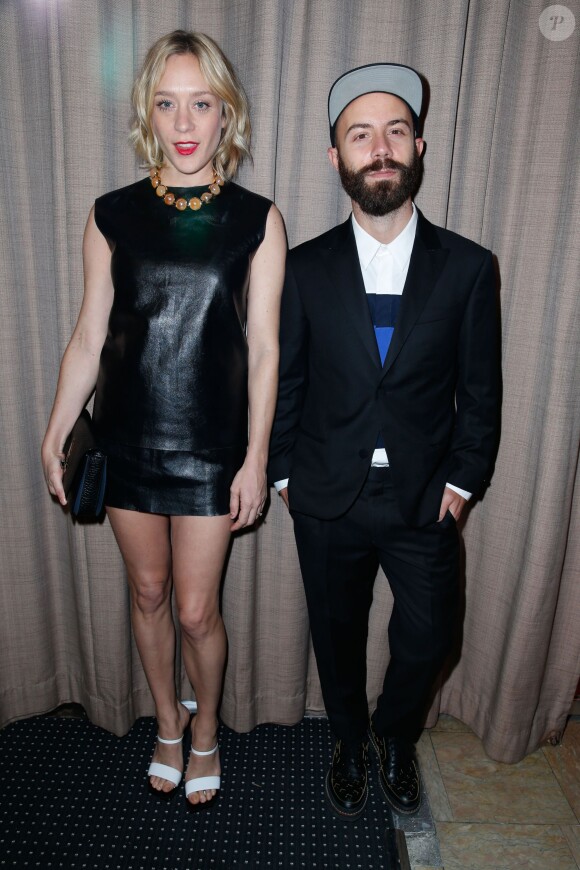 Chloë Sevigny et Woodkid (de son vrai nom Yoann Lemoine) assistent au Dîner de la mode contre le sida, au pavillon d'Armenonville. Paris, le 23 janvier 2014.