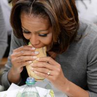 Michelle Obama : Affamée, elle emmène Michael Phelps au restaurant...