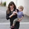 Jennifer Garner se balade avec son fils Samuel à Los Angeles, le 24 Janvier 2014.