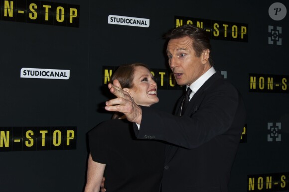 Julianne Moore et Liam Neeson lors de l'avant-première du film Non-stop à Paris au Gaumont Opéra le 27 janvier 2014
