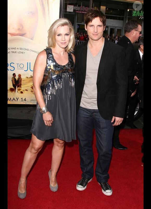 Jennie Garth et son mari Peter Facinelli lors de la première du film Letters to Juliet à Hollywood le 11 mai 2010