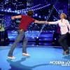 Ariane Massenet et Baptiste Lecaplain lors de l'épreuve "Let's dance" de Vendredi Tout Est Permis, le vendredi 31 janvier 2014 sur TF1.