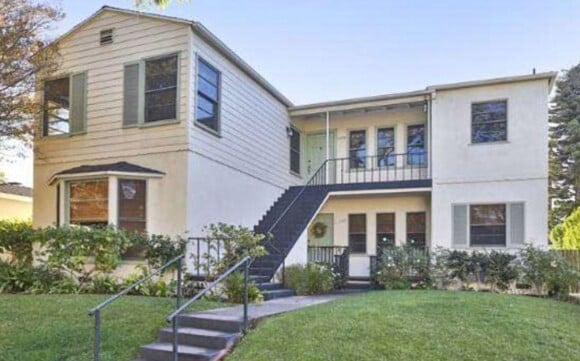 Reese Witherspoon et Ryan Phillipe ont vendu leur ancienne maison de Los Angeles pour 1,4 million de dollars.