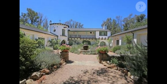 Reese Witherspoon a vendu sa jolie maison de Ojai en Californie pour 4,9 millions de dollars.