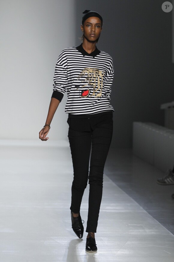 A Défilé automne/hiver 2014 Victoria Beckham. Collection présentée à NEw York le 9 février dans le cadre de la Fashion Week