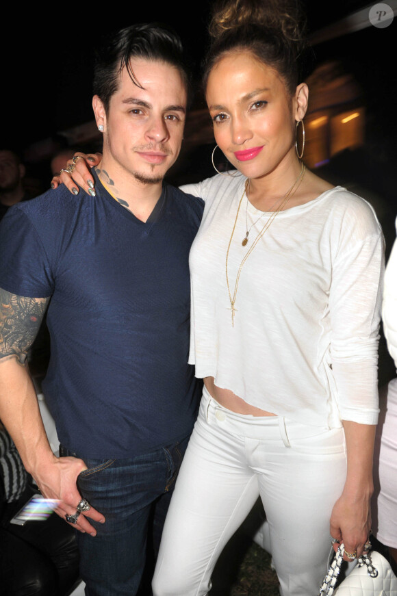 Casper Smart et Jennifer Lopez lors de la soirée de lancement du Fat Joe's Market America UnFranchise Business à Miami Beach, le 8 février 2014.