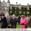 La reine Elizabeth II au château de Balmoral le 8 août 2002 à la fin du golden jubilee.