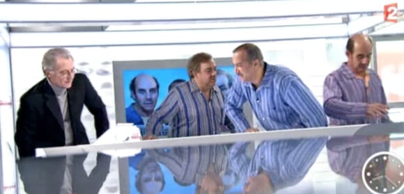 Les Inconnus en pyjama face à William Leymergie dans "Télématin", lundi 10 février 2014.