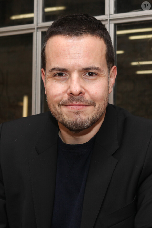 Exclusive - Nicolas Demorand pose pour les 40 ans de Libération au Cenquatre à Paris, le 13 décembre 2013