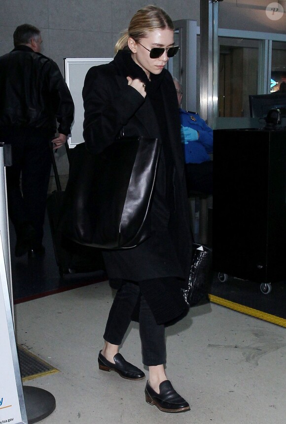 Ashley Olsen à l'aéroport LAX de Los Angeles, le 7 décembre 2013.