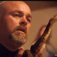 Jamie Coots manipule des serpents dans son émission "Snake Salvation" sur National Geographic - 2014