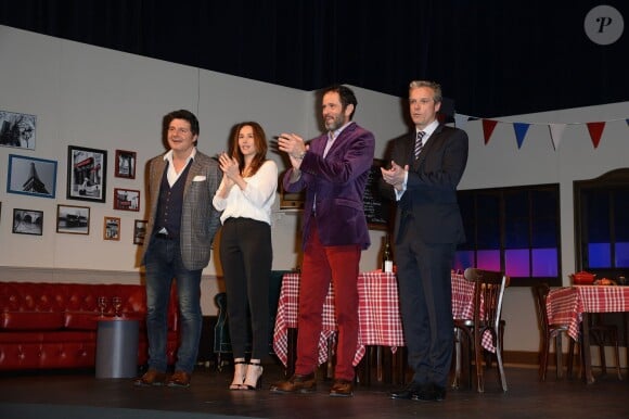 Philippe Lellouche, Vanessa Demouy, Christian Vadim et David Brécourt sur scène lors de la générale de la pièce "L'Appel de Londres" au Théâtre du Gymnase à Paris, le 19 février 2014
