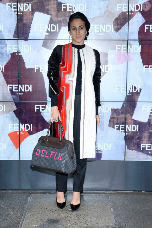 Delfina Delettrez Fendi assiste au défilé Fendi automne-hiver 2014-15 à Milan. Le 20 février 2014.