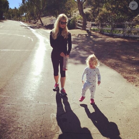 Jessica Simpson et sa fille Maxwell, le 10 février 2014.