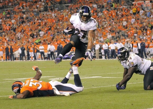Ray Rice, running back des Ravens de Baltimore, file au touchdown contre les Broncos de Denver le 5 septembre 2013