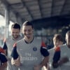 Zlatan Ibrahimovic, ses partenaires du PSG Maxwell, Thiago Silva, Blaise Matuidi et Salvatore Sirigu dans une pub pour Nivea, entre romance et humour