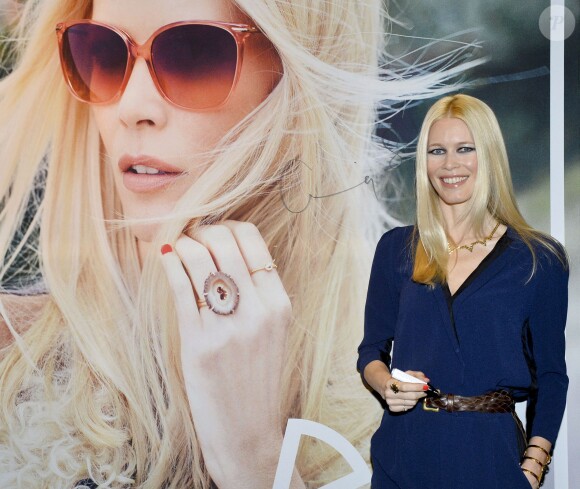 Claudia Schiffer fascine toujours ! La belle blonde participe au lancement de la collection Rodenstock Eyewear à Munich, en janvier 2014