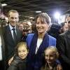 Ségolène Royal, présidente de la région Poitou-Charentes, visite, accompagnée de Guillaume Garot, ministre délégué chargé de l'Agroalimentaire, le 51e Salon de l'Agriculture, Porte de Versailles à Paris, le 27 février 2014.