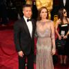 Angelina Jolie et Brad Pitt rayonnent à la 86e cérémonie des Oscars à Hollywood, le 2 mars 2014.