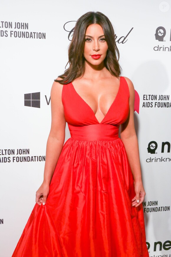 Kim Kardashian à la "Elton John AIDS Foundation Viewing Party" à l'occasion de la 86e cérémonie des Oscars à Los Angeles, le 2 mars 2014.