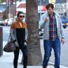 Ashton Kutcher et sa fiancée Mila Kunis vont au restaurant à Studio City, le 3 mars 2014