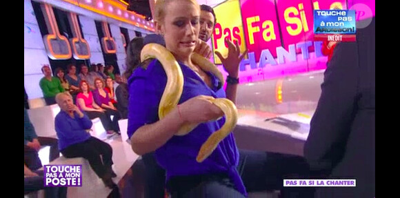 Elodie Gossuin dans TPMP sur D8, le 5 mars 2014.