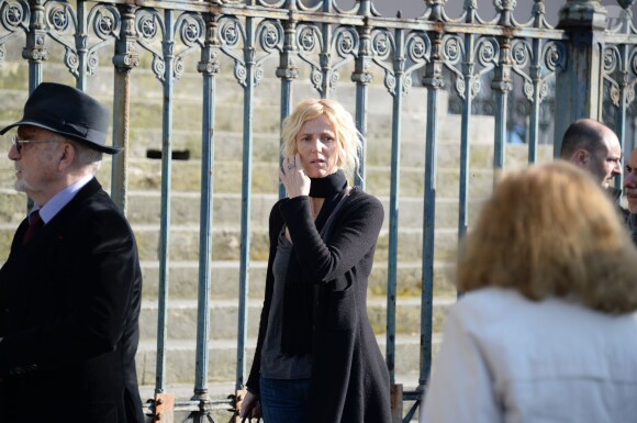 Sandrine Kiberlain lors des funérailles d'Alain Resnais en l'église Saint-Vincent-de-Paul à Paris le 10 mars 2014