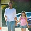 Chris Martin et sa fille Apple à Malibu, Los Angeles, le 25 janvier 2014.