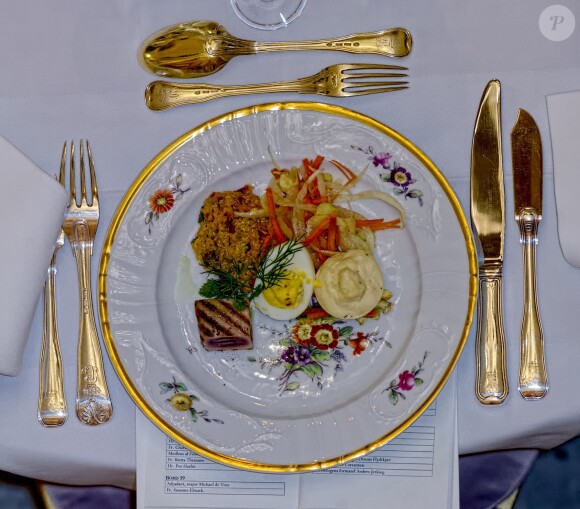 Bon appétit ! Image lors de la réception donnée le 12 mars 2014 au palais de Christiansborg pour les membres du gouvernement et parlementaires danois.