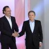 Jean Reno et Michel Drucker, lors de l'émission Vivement dimanche, enregistrée le 19 mars 2014 à Paris et diffusée sur France 2 le 23 mars