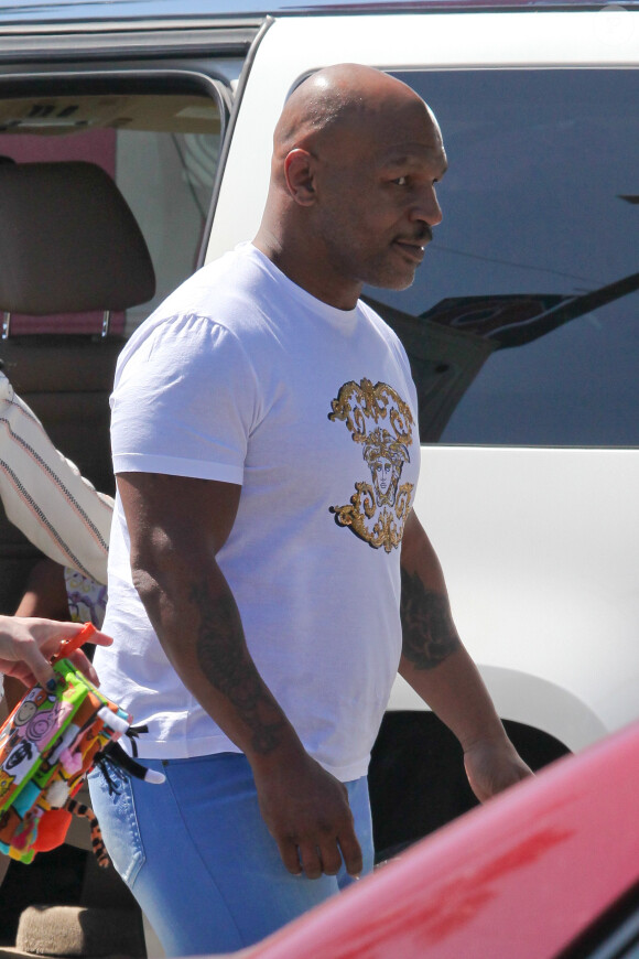 Mike Tyson dans les rues de Venice à Los Angeles, le 16 mars 2014