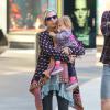 Chris Hemsworth et Elsa Pataky avec leur fille India Rose à Los Angeles le 8 janvier 2014