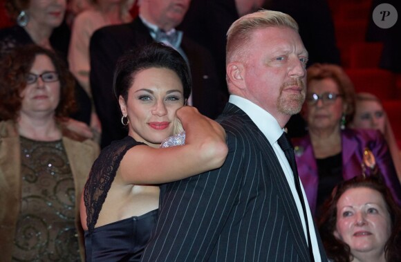 Boris Becker et son épouse Lilly Kerssenberg, lors de la première du Fantôme de l'Opéra à Hambourg, le 28 novembre 2013