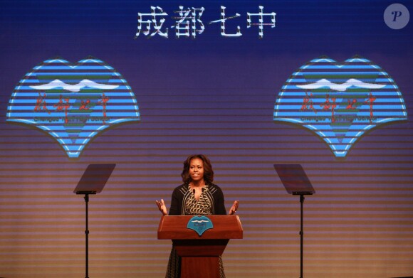 Michelle Obama s'adresse aux étudiants d'un lycée de Chengdu dans la province de Shaanxi en Chine, le 25 mars 2014.