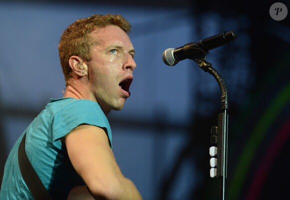 Chris Martin et son groupe Coldplay en concert à Londres, le 1er juin 2012.