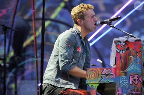 Chris Martin et son groupe Coldplay en concert à Londres, le 1er juin 2012.
