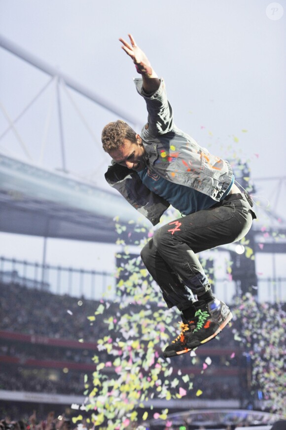 Chris Martin et son groupe Coldplay en concert à Londres, le 1er juin 2012.