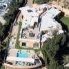 Rihanna a acheté cette villa en décembre 2012, reçu les visites de stalkers et cambrioleurs, et décidé de déménager après seulement quelques mois.